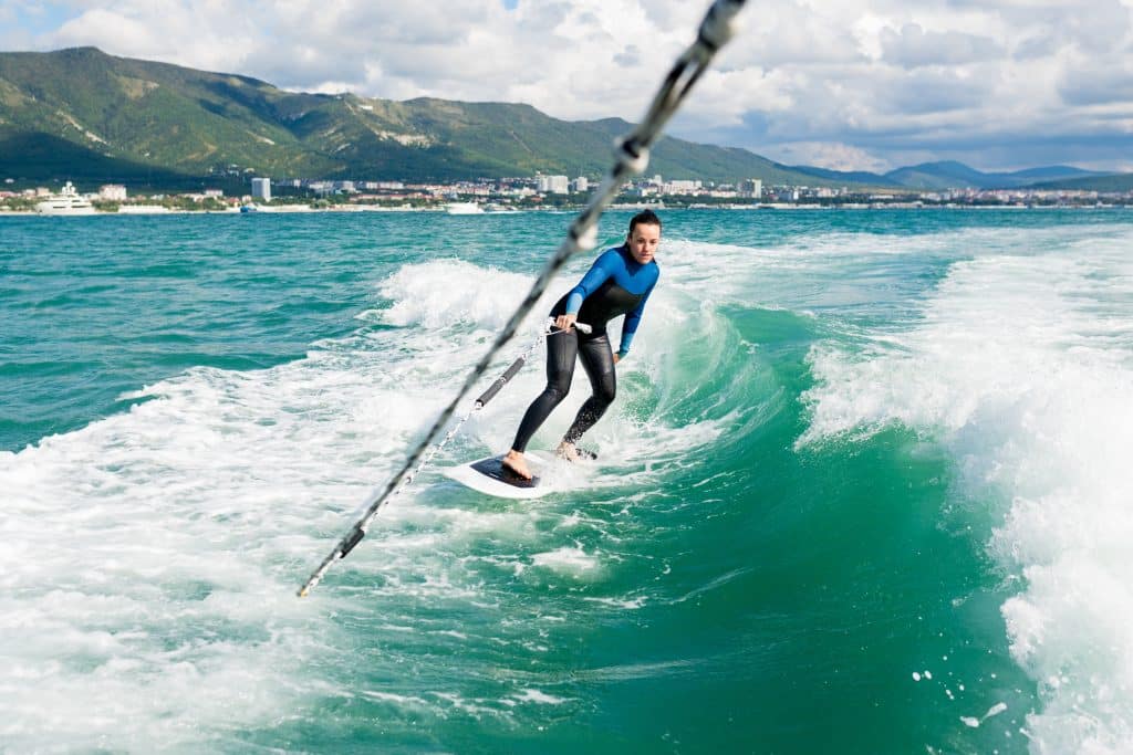 Wakesurfing