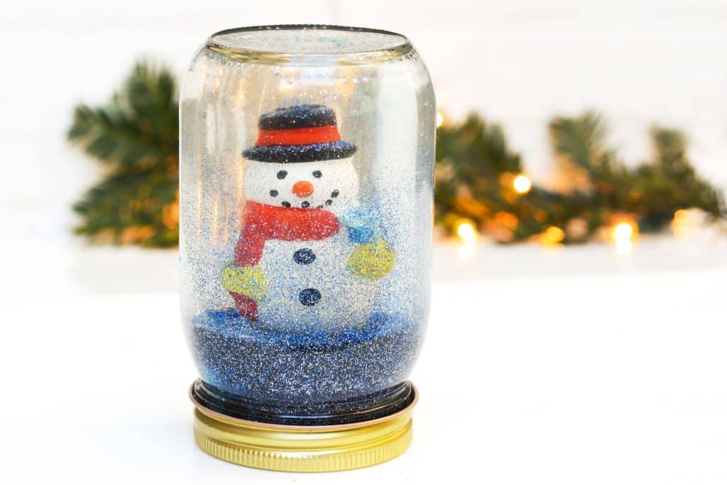 Crafting With Nature: DIY Winter Projects