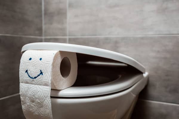 Toilet Paper vs. Wipes: Which Is Actually Cleaner?